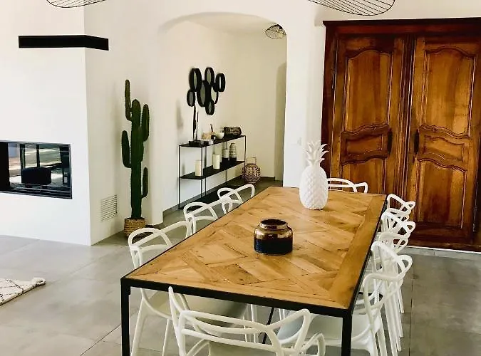 Arazu, 10 Personnes, Piscine Chauffee, Vue Mer, 15 Minutes A Pieds 别墅 Cirendinu