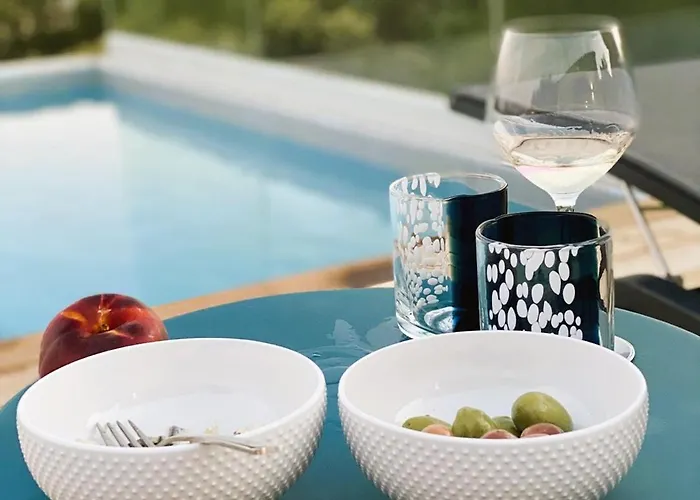 别墅 Arazu, 10 Personnes, Piscine Chauffee, Vue Mer, 15 Minutes A Pieds Cirendinu